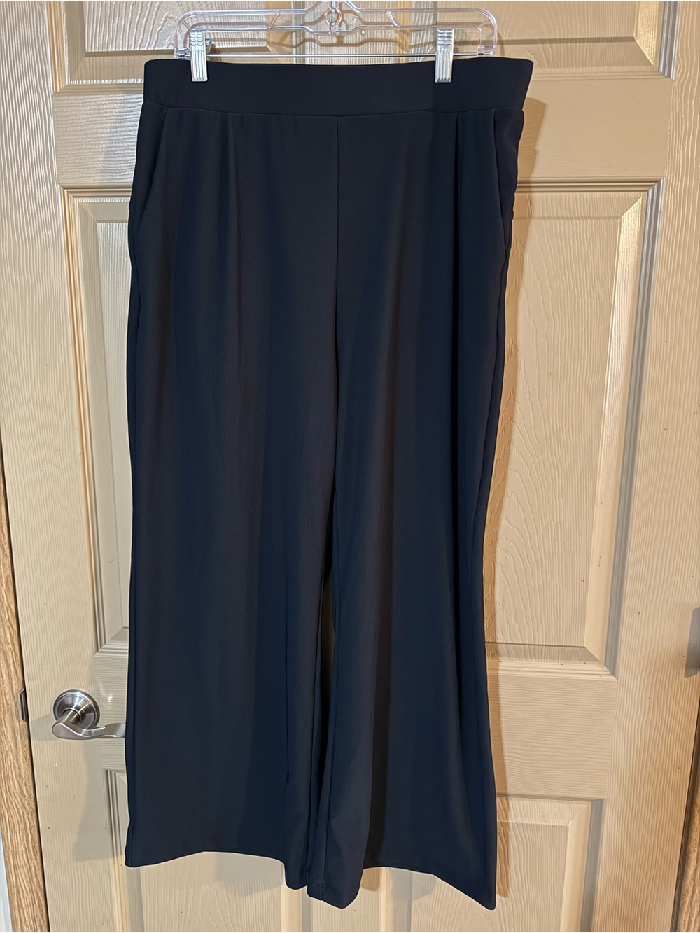 HALARA Black Wide-Leg Pull-On Trouser - Size XL
